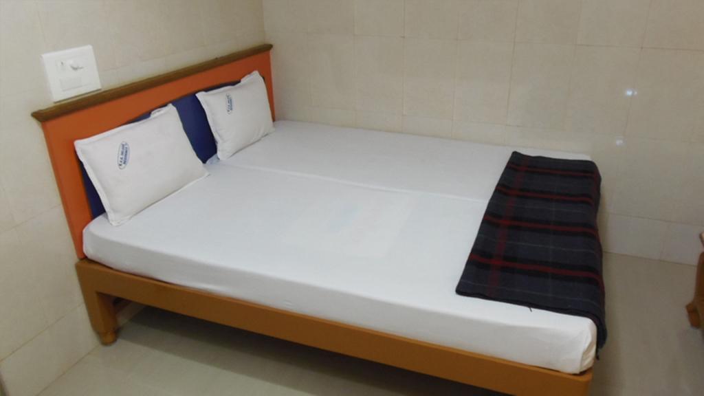 Kvr Deluxe Residency Villa Tirupati Cameră foto