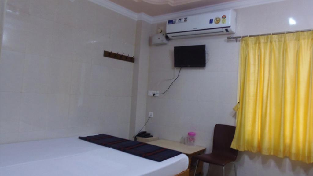 Kvr Deluxe Residency Villa Tirupati Cameră foto