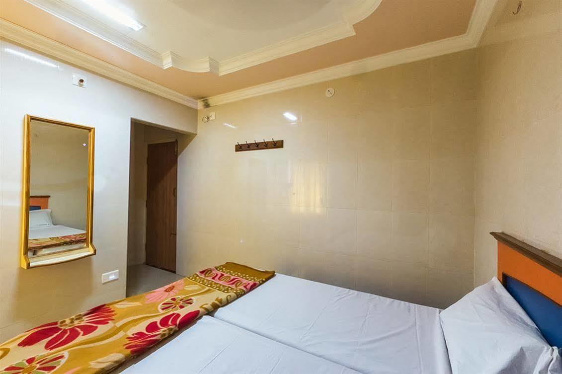 Kvr Deluxe Residency Villa Tirupati Exterior foto